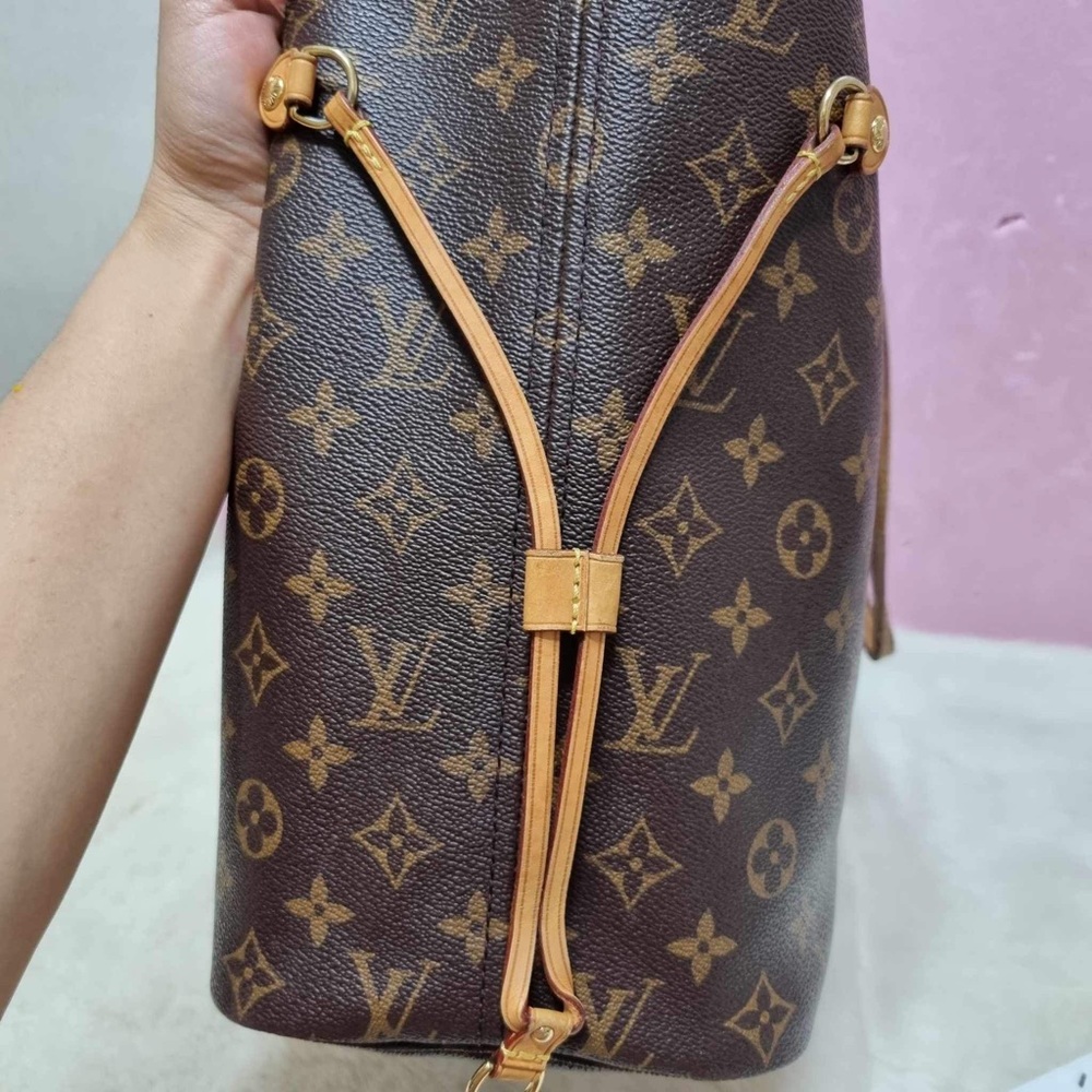 💫(SOLD❗️) Authentic Louis Vuitton Neverfull MM - Picture 6 of 8